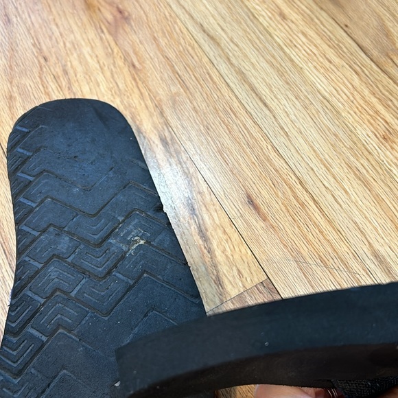 Teva flip flops - Picture 15 of 16